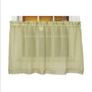 Flanders Valance Curtain 56 x 14 NEW